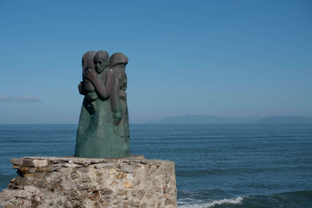 om 35mm 1 2500 f5 4250051 1 scaled 1